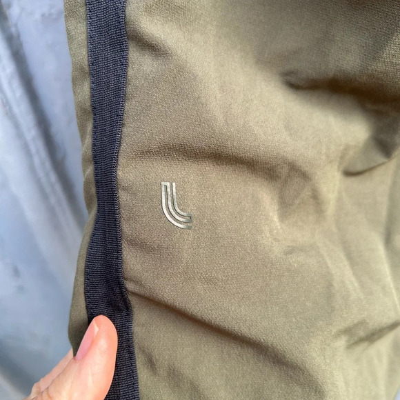 Lole Highlands Side-Stripe Olivie Tech Joggers,  size M - Picture 10 of 13